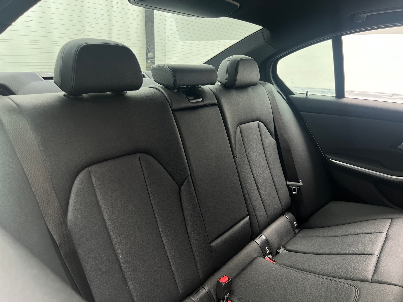 Thumbnail: 2020 BMW 3 Series - 6