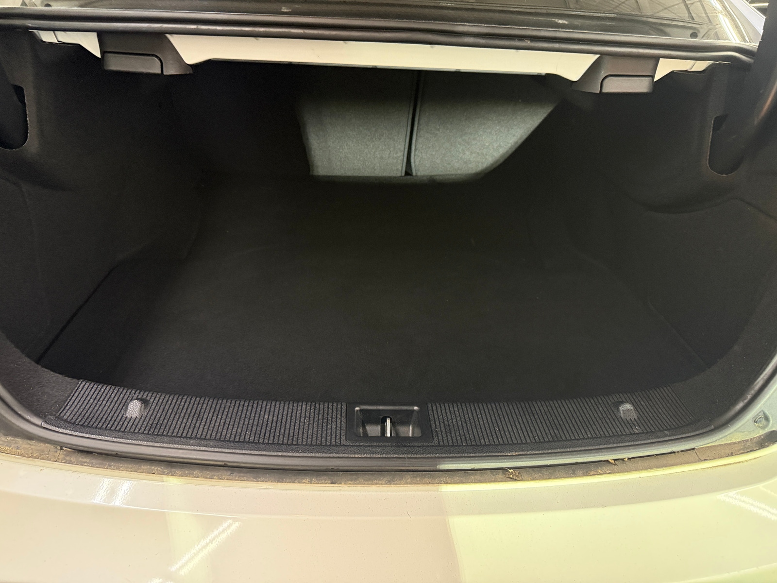 Thumbnail: 2012 Mercedes-Benz C-Class - 5