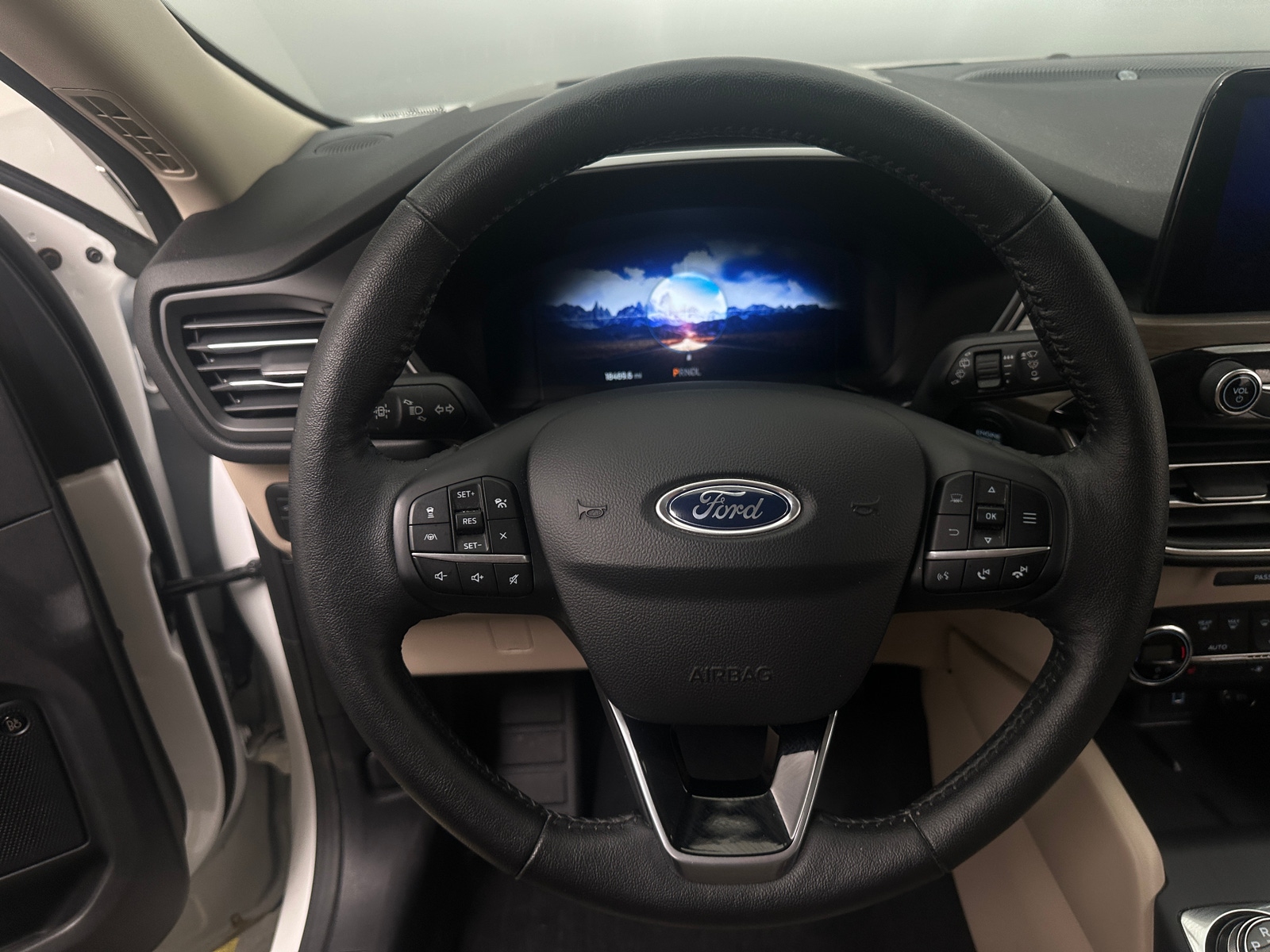 Thumbnail: 2020 Ford Escape - 4