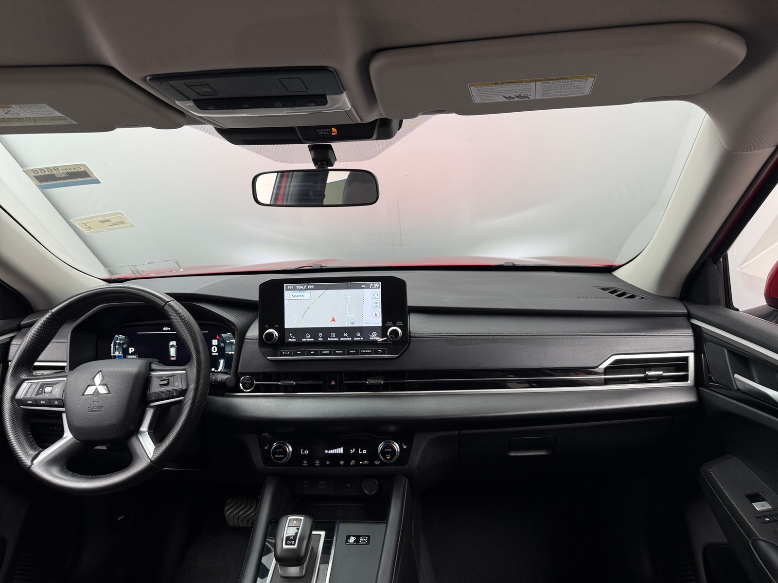 Thumbnail: 2024 Mitsubishi Outlander - 2