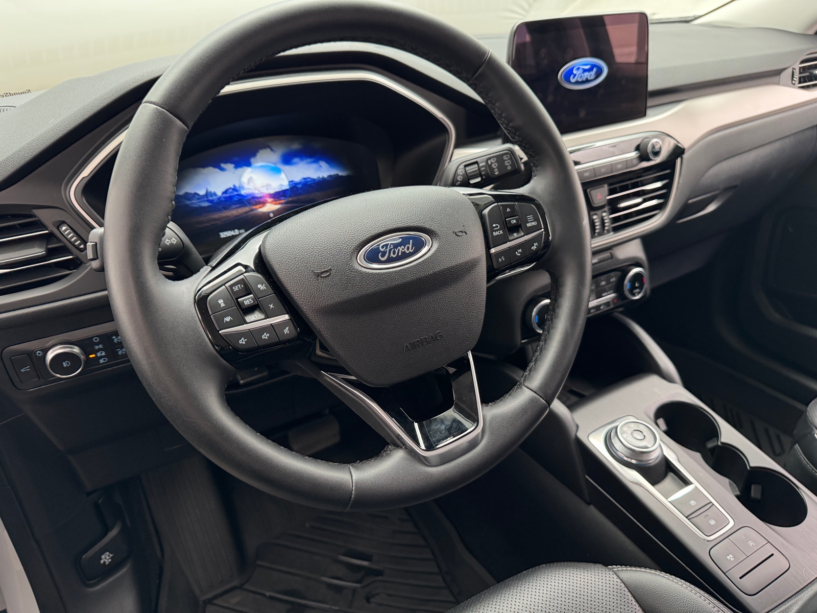 Thumbnail: 2022 Ford Escape - 4