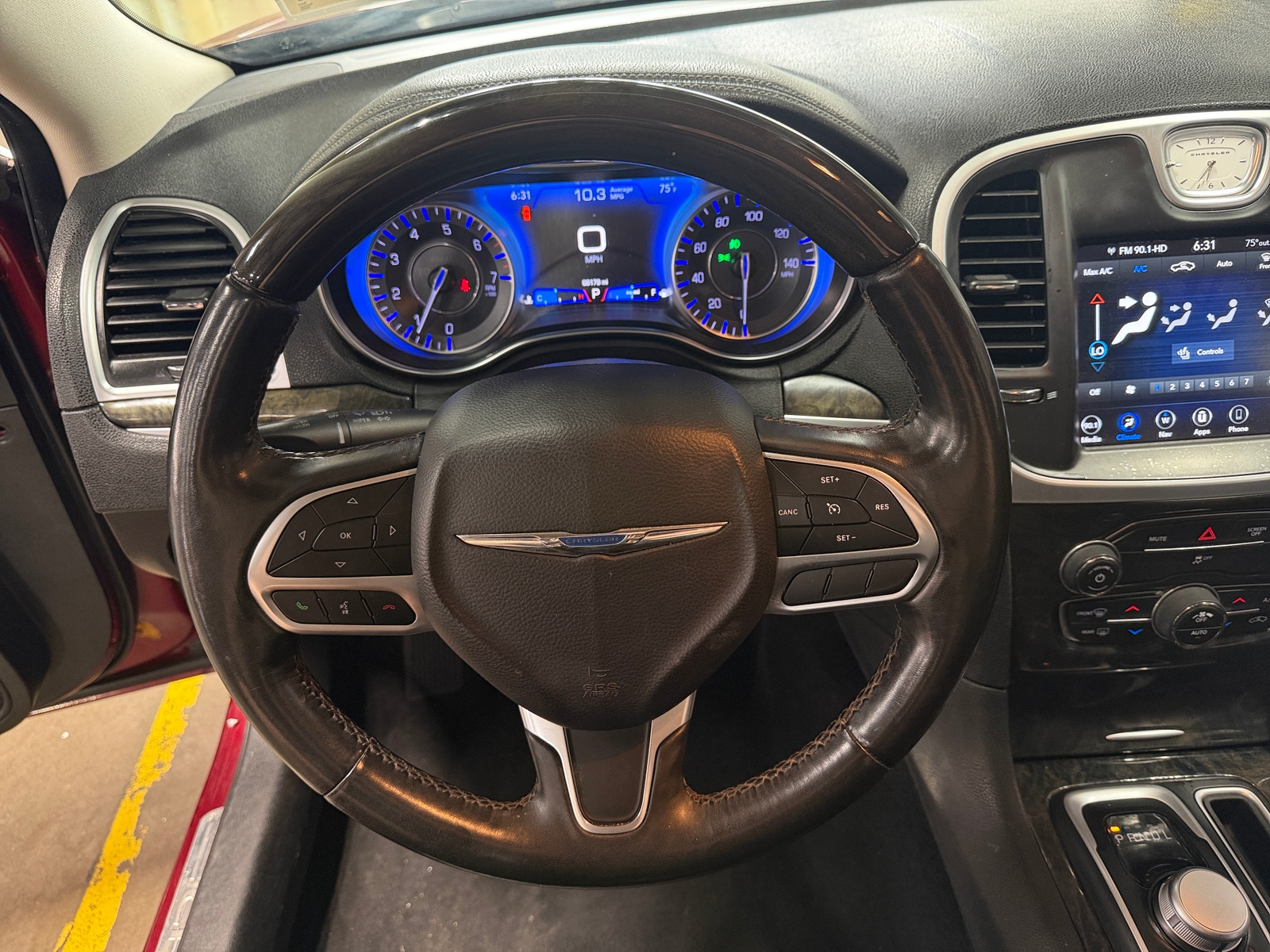 Thumbnail: 2020 Chrysler 300 - 4