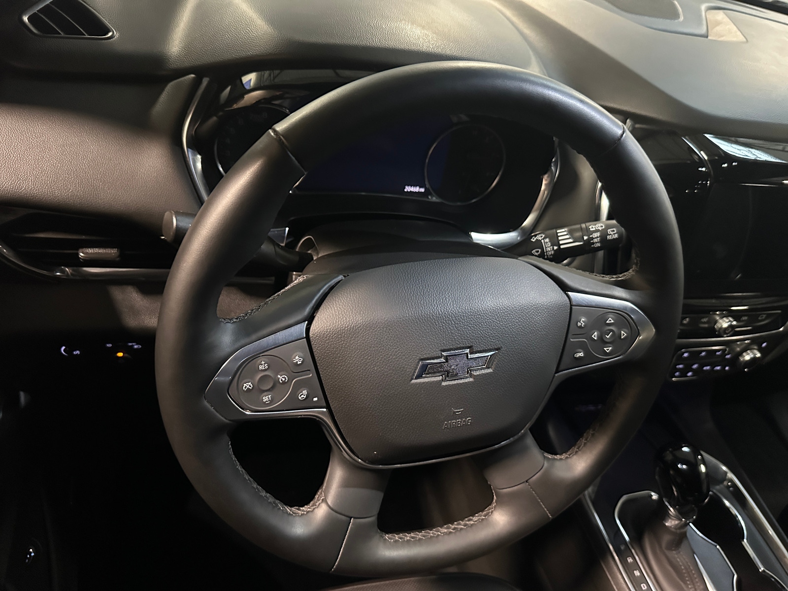Thumbnail: 2023 Chevrolet Traverse - 4