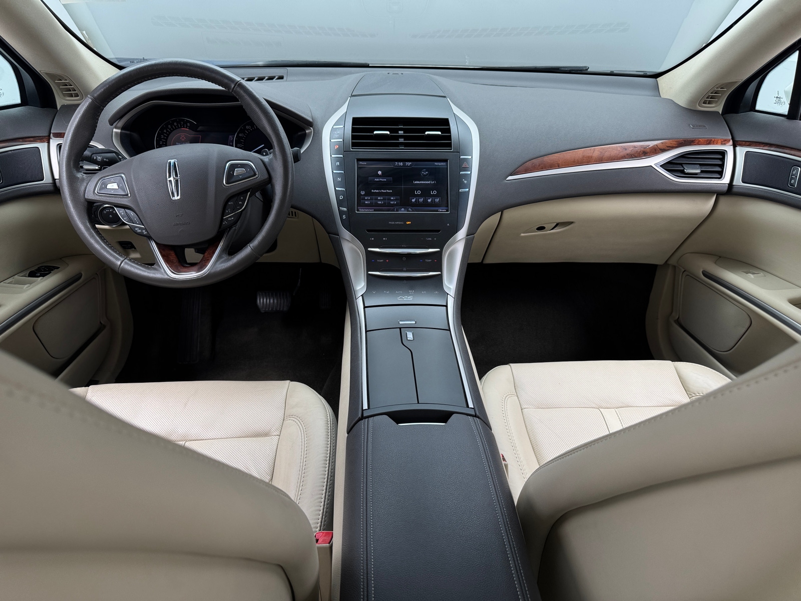 Thumbnail: 2013 Lincoln MKZ - 2