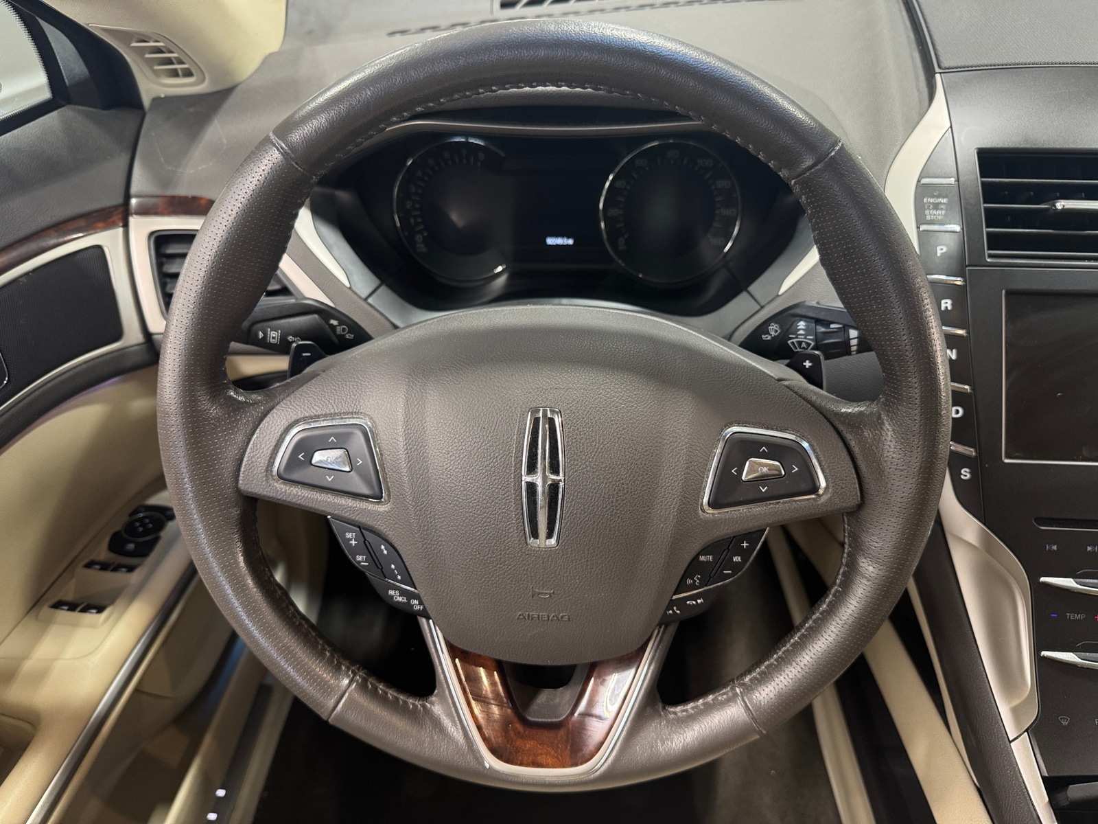 Thumbnail: 2013 Lincoln MKZ - 4