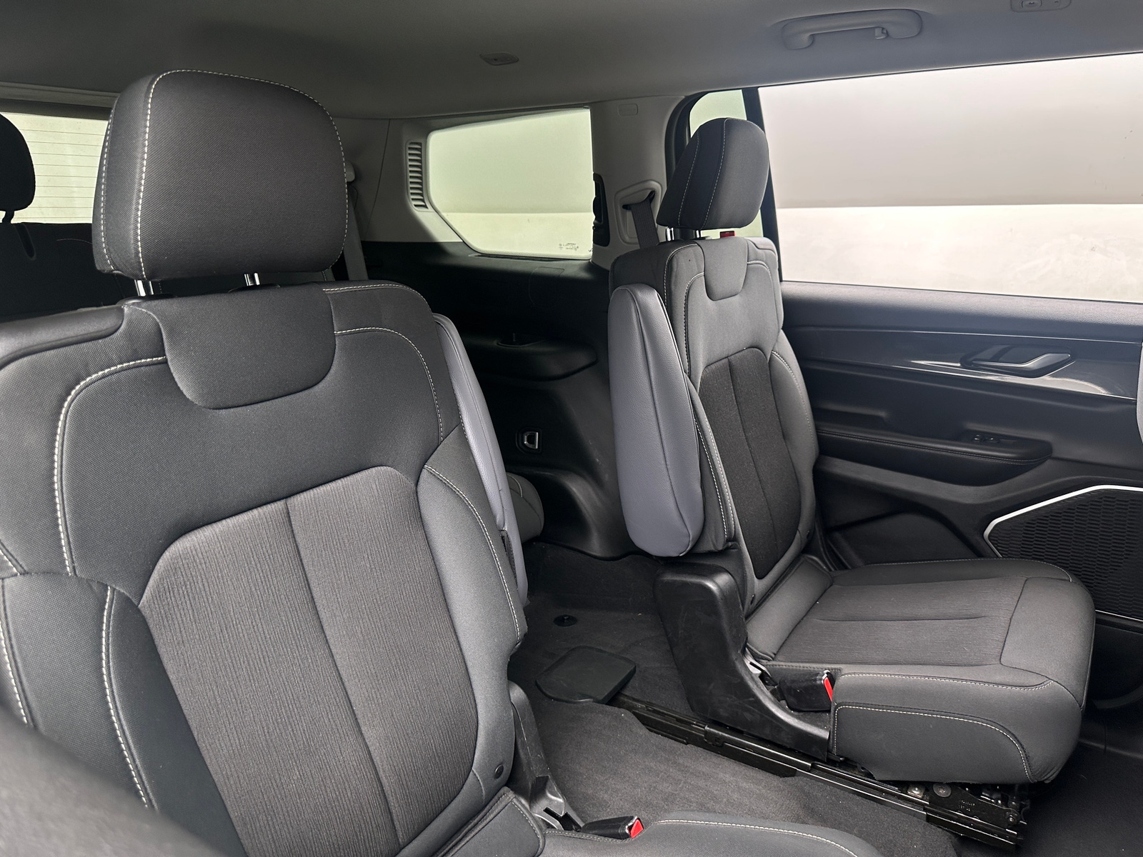 Thumbnail: 2022 Jeep Grand Cherokee L - 6