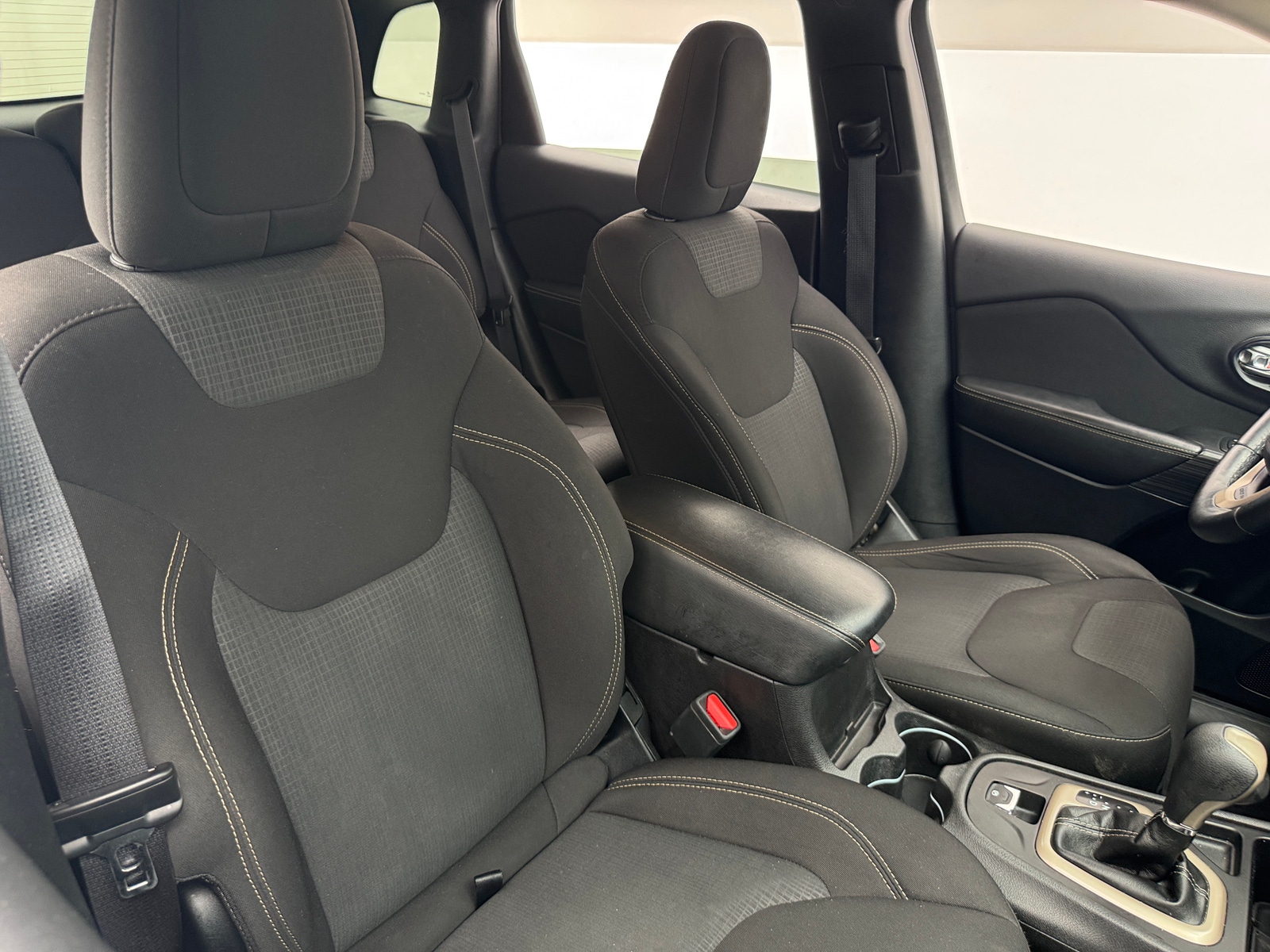 Thumbnail: 2016 Jeep Cherokee - 2