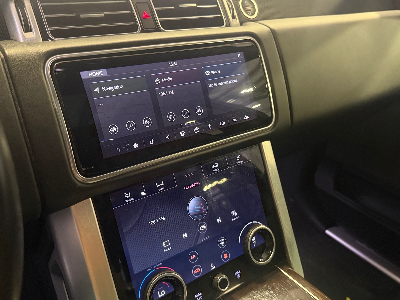 Thumbnail: 2020 Land Rover Range Rover - 3