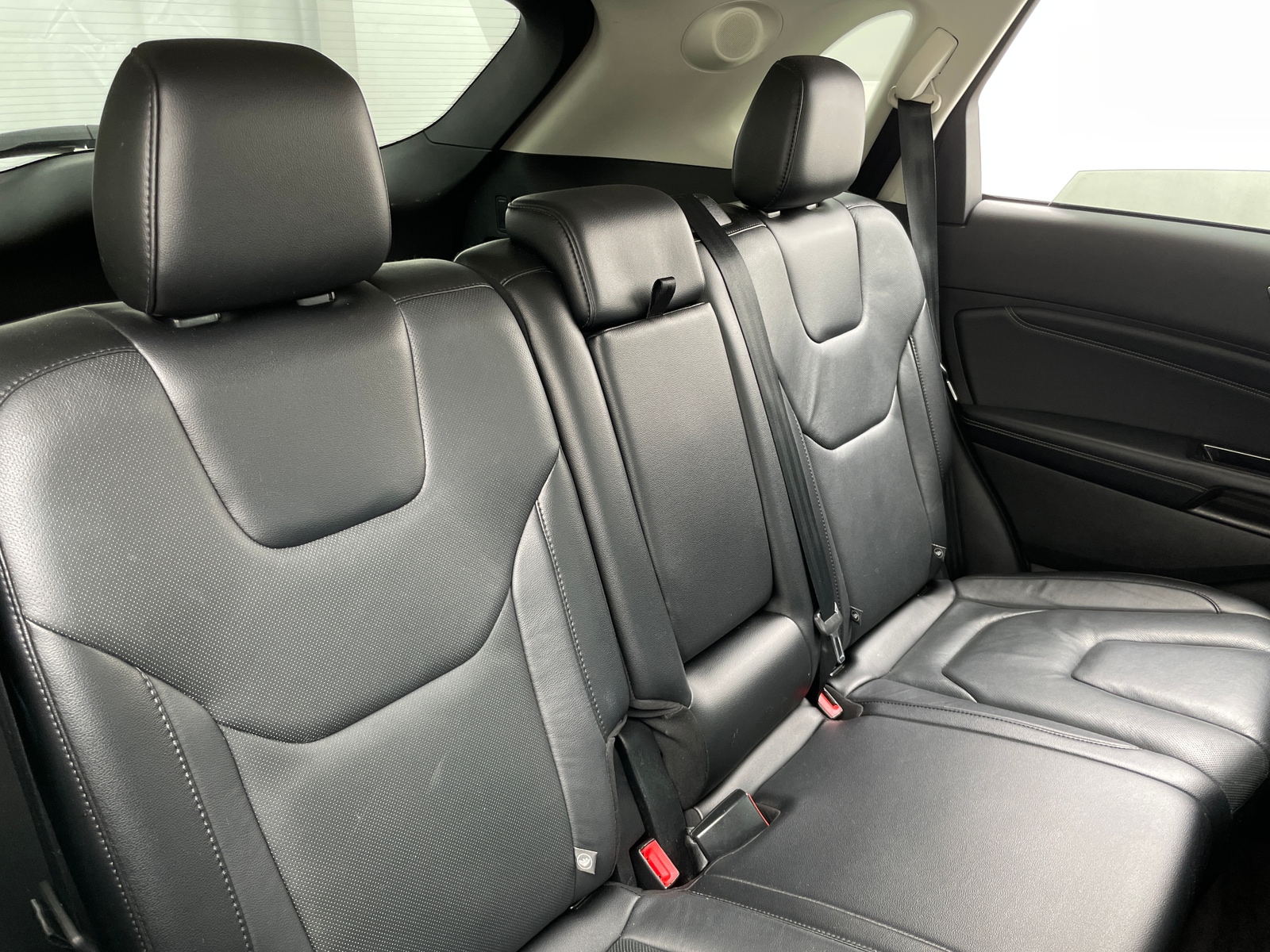 Thumbnail: 2016 Ford Edge - 5
