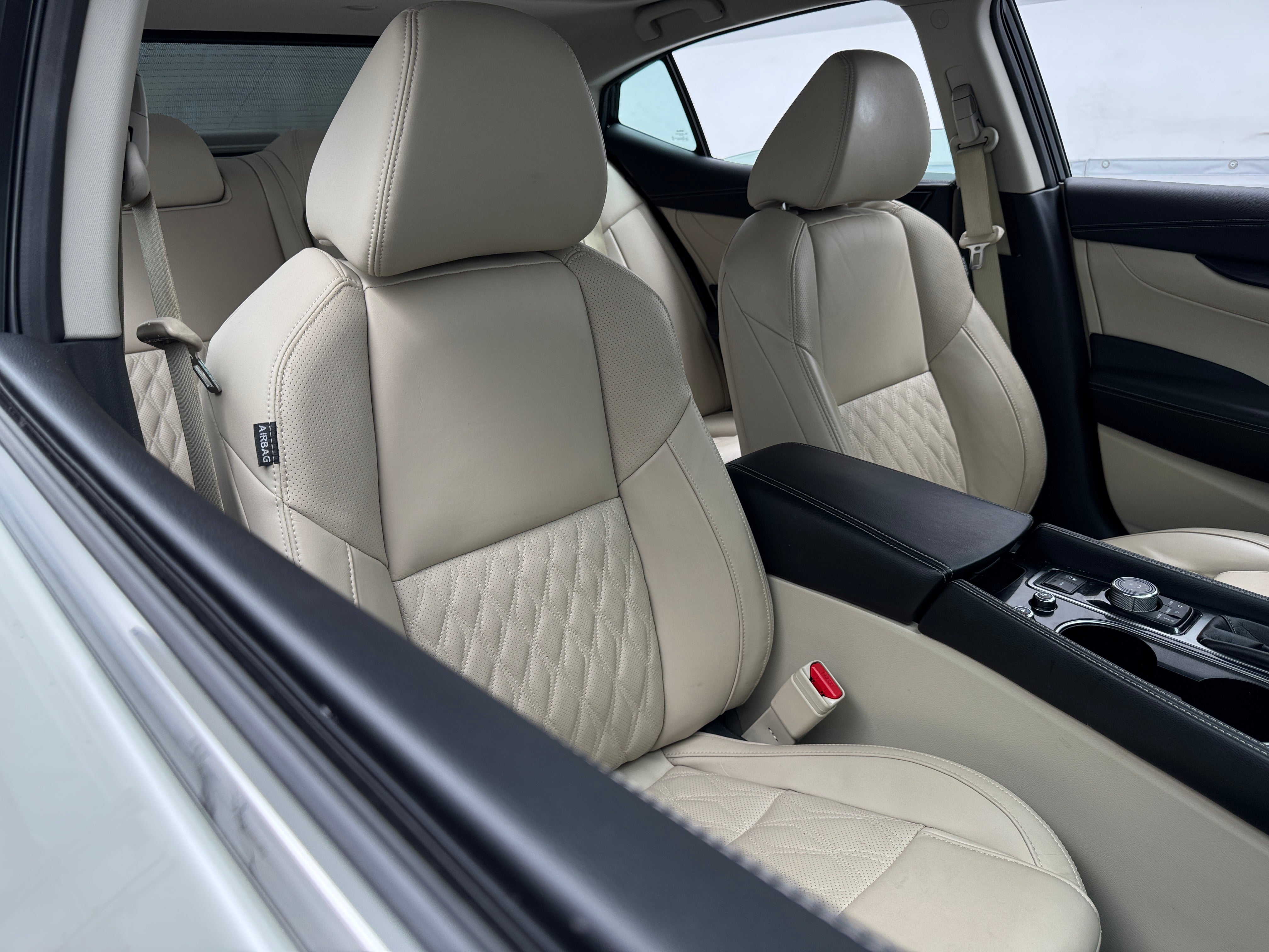 2023 Nissan Maxima Platinum - Photo 5