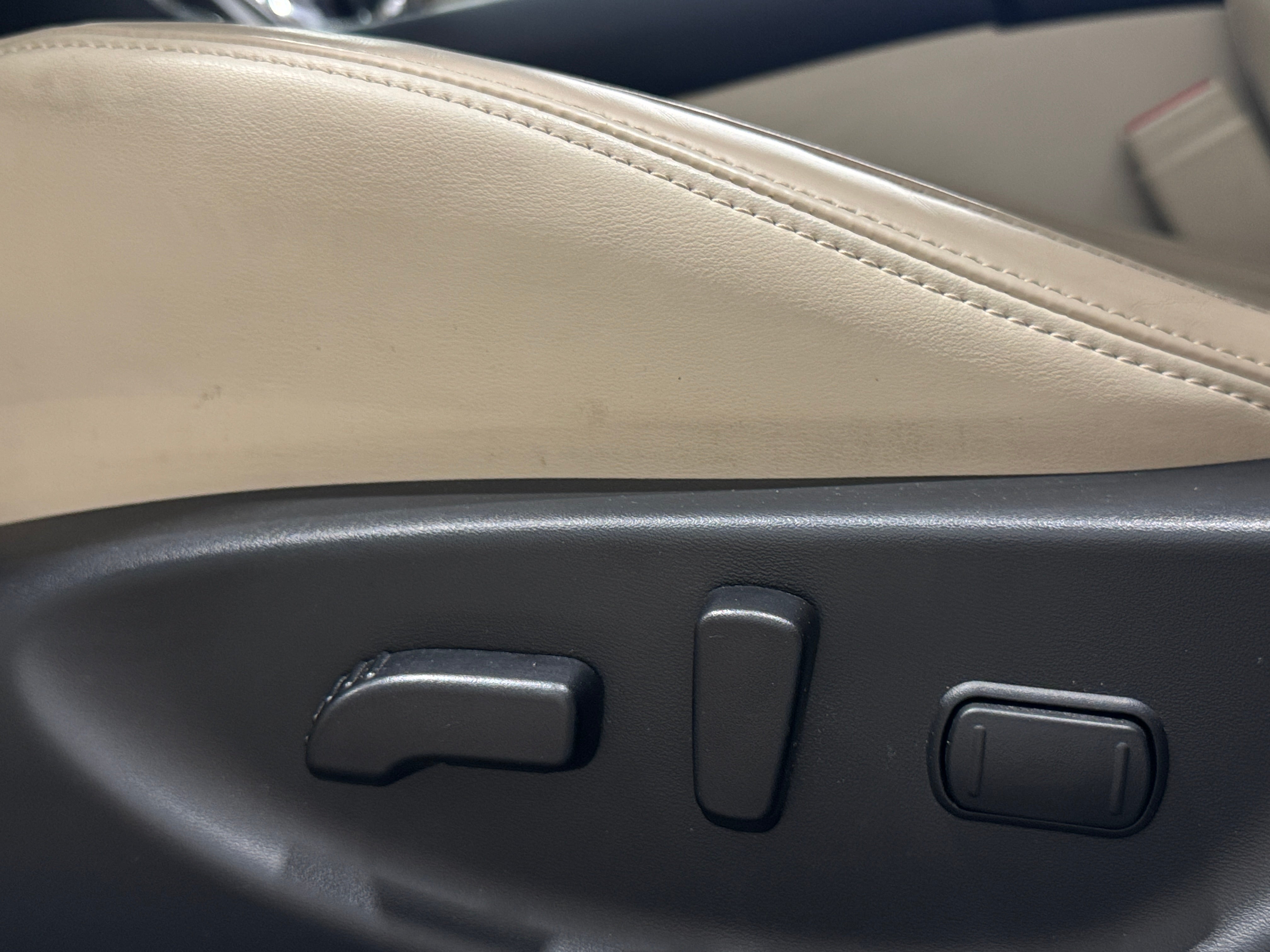 2023 Nissan Maxima Platinum - Photo 13