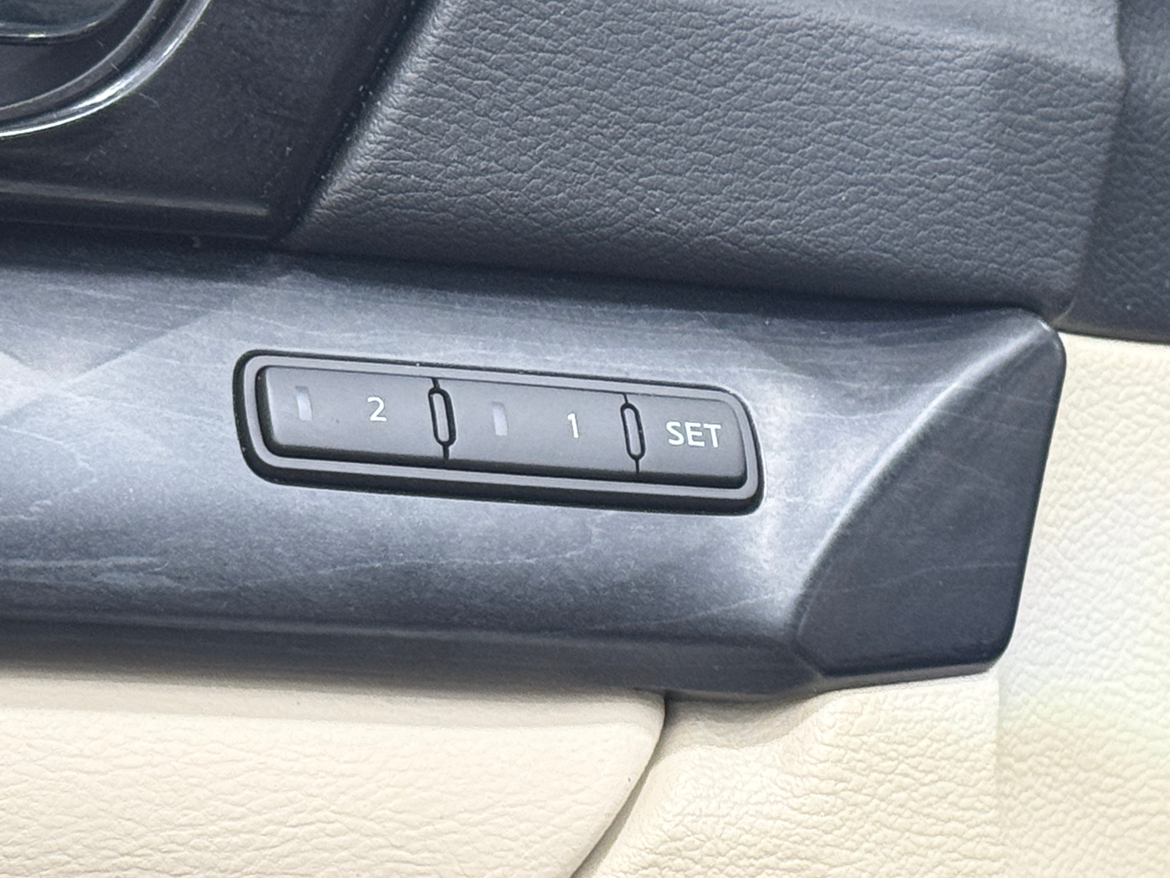 2023 Nissan Maxima Platinum - Photo 14