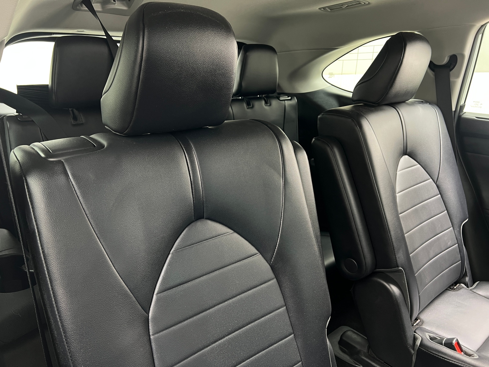 Thumbnail: 2021 Toyota Highlander - 6
