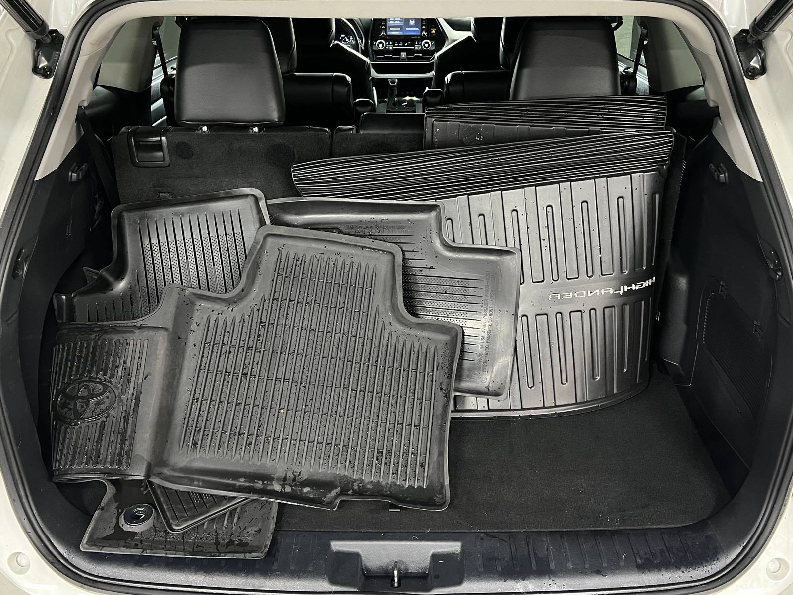 Thumbnail: 2021 Toyota Highlander - 7