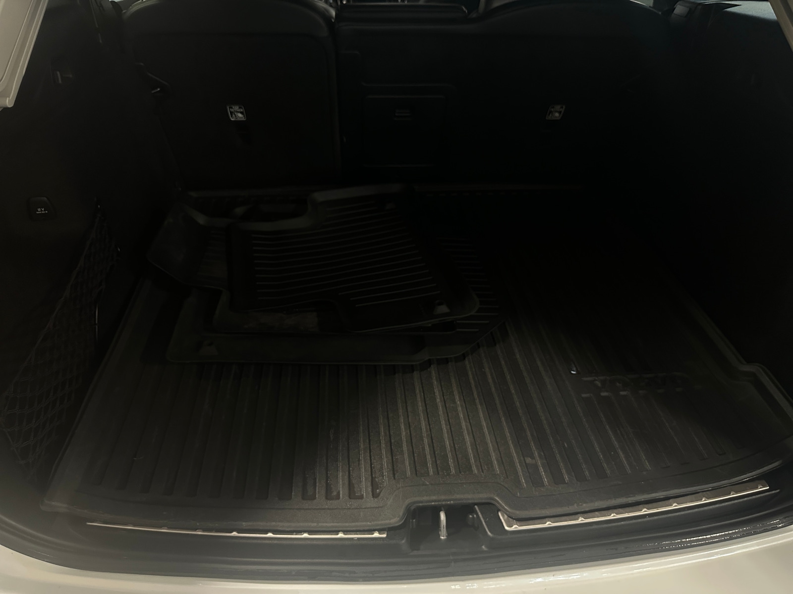 Thumbnail: 2022 Volvo XC60 - 6