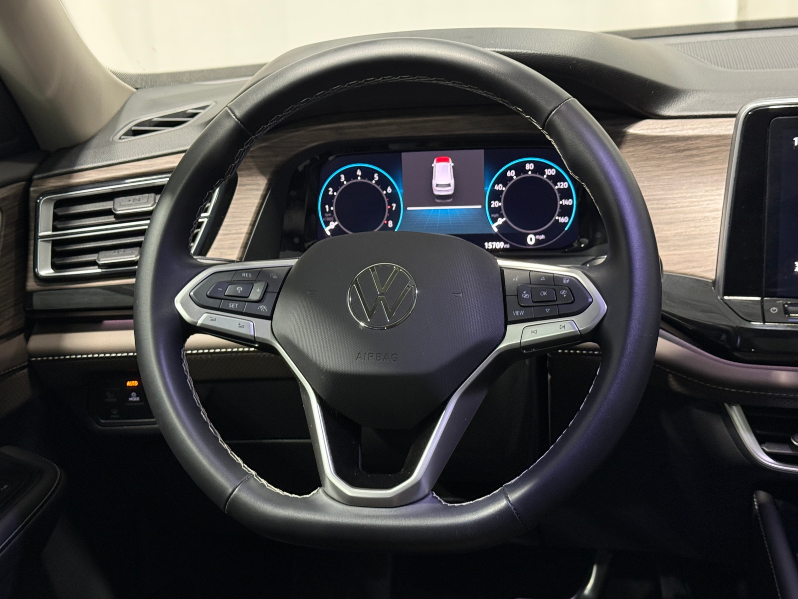Thumbnail: 2025 Volkswagen Atlas - 4