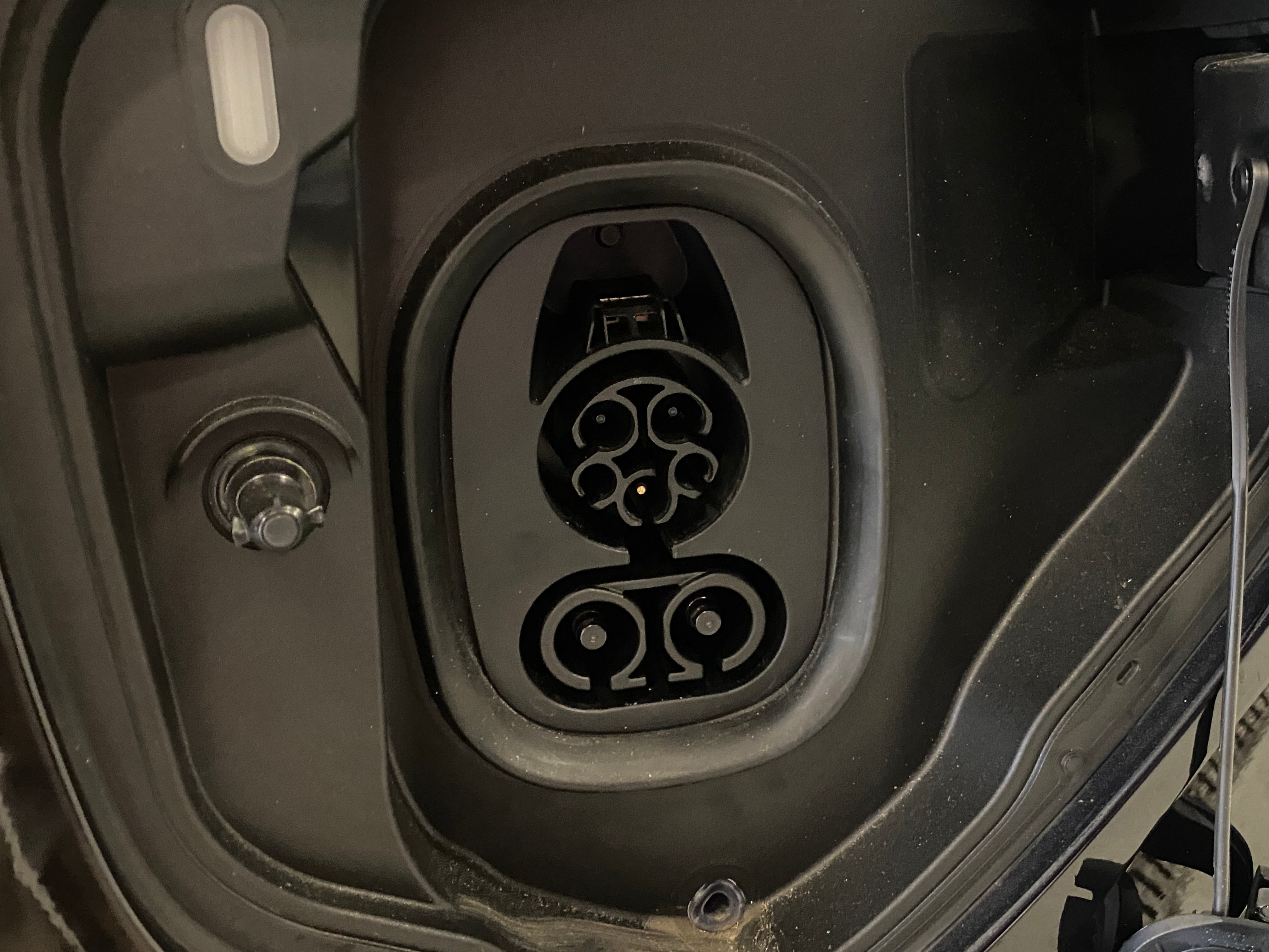 Used 2025 Volkswagen ID. Buzz PRO S with VIN WVGAWVEBXSH016345 for sale in Auburn, WA