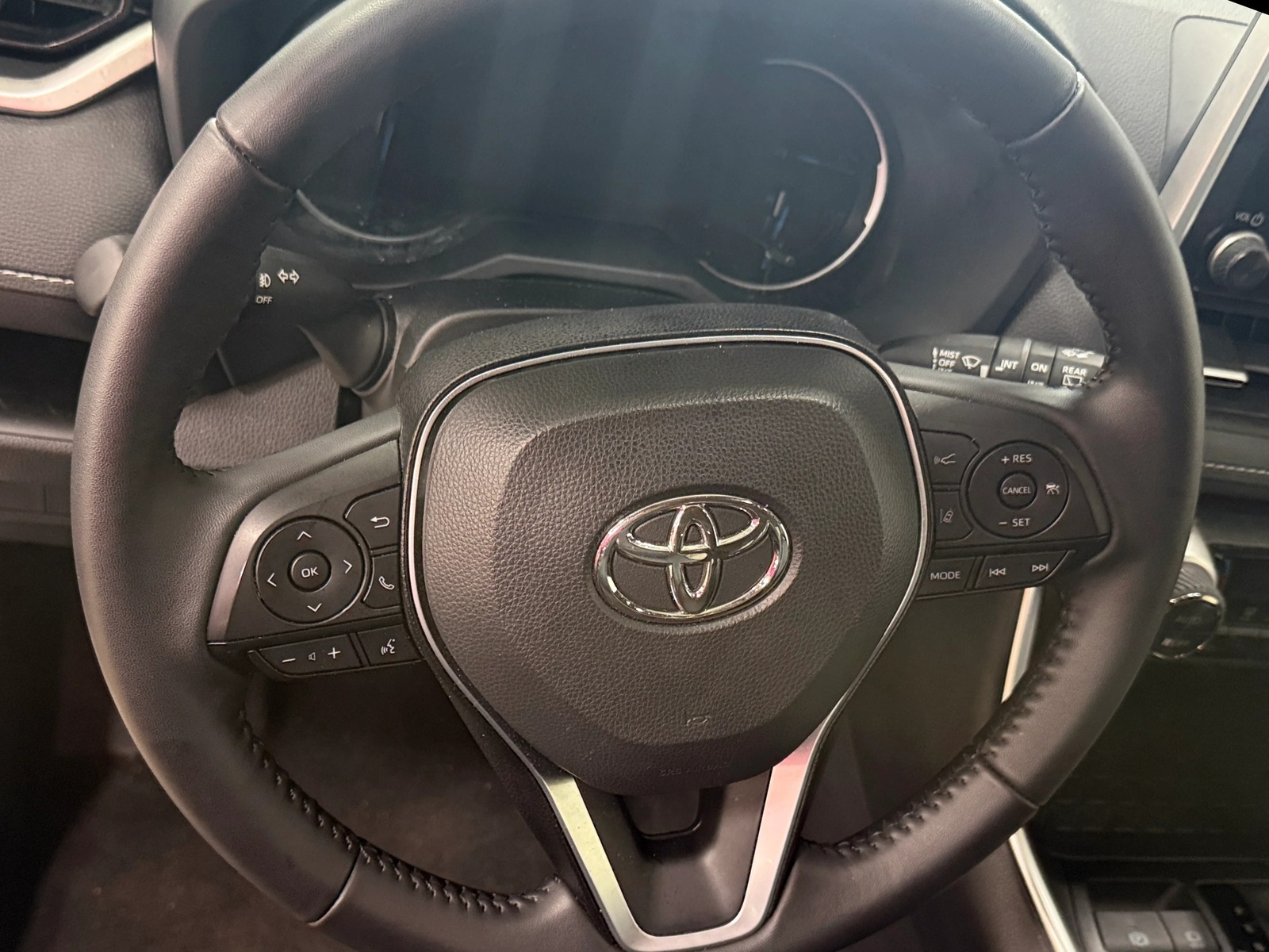 Thumbnail: 2025 Toyota RAV4 - 4