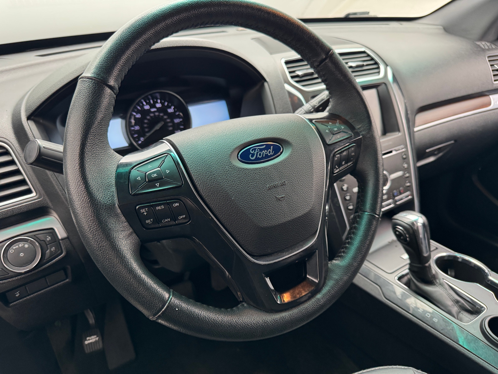 Thumbnail: 2018 Ford Explorer - 4