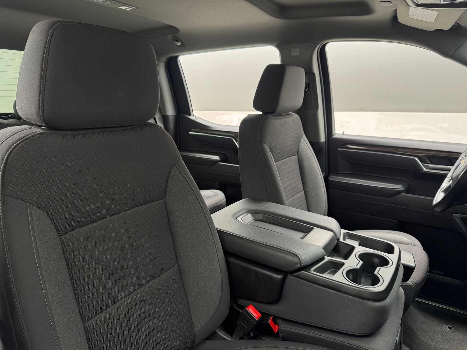 Thumbnail: 2025 Chevrolet Silverado 1500 - 2