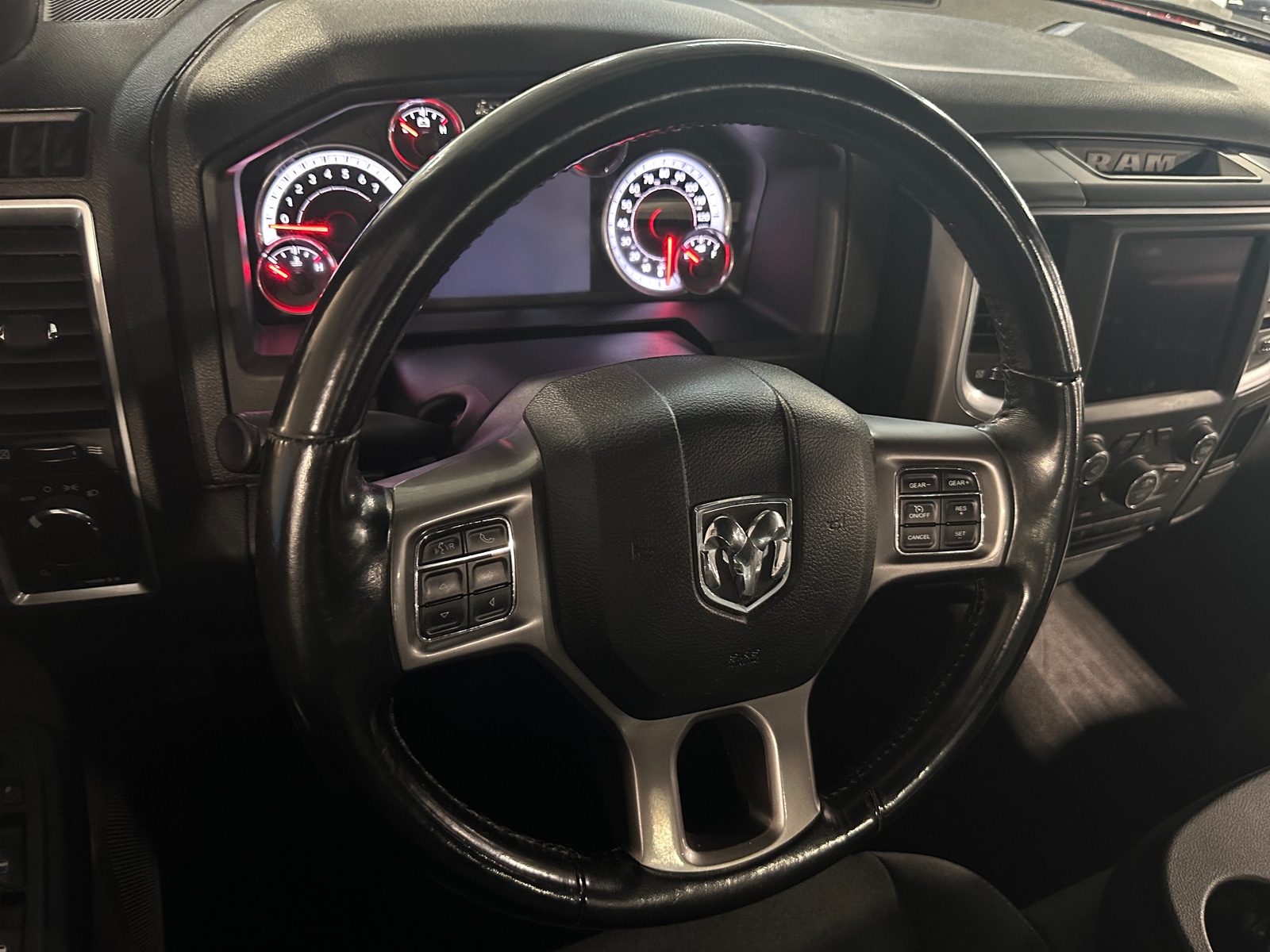 Thumbnail: 2021 RAM 1500 Classic - 5