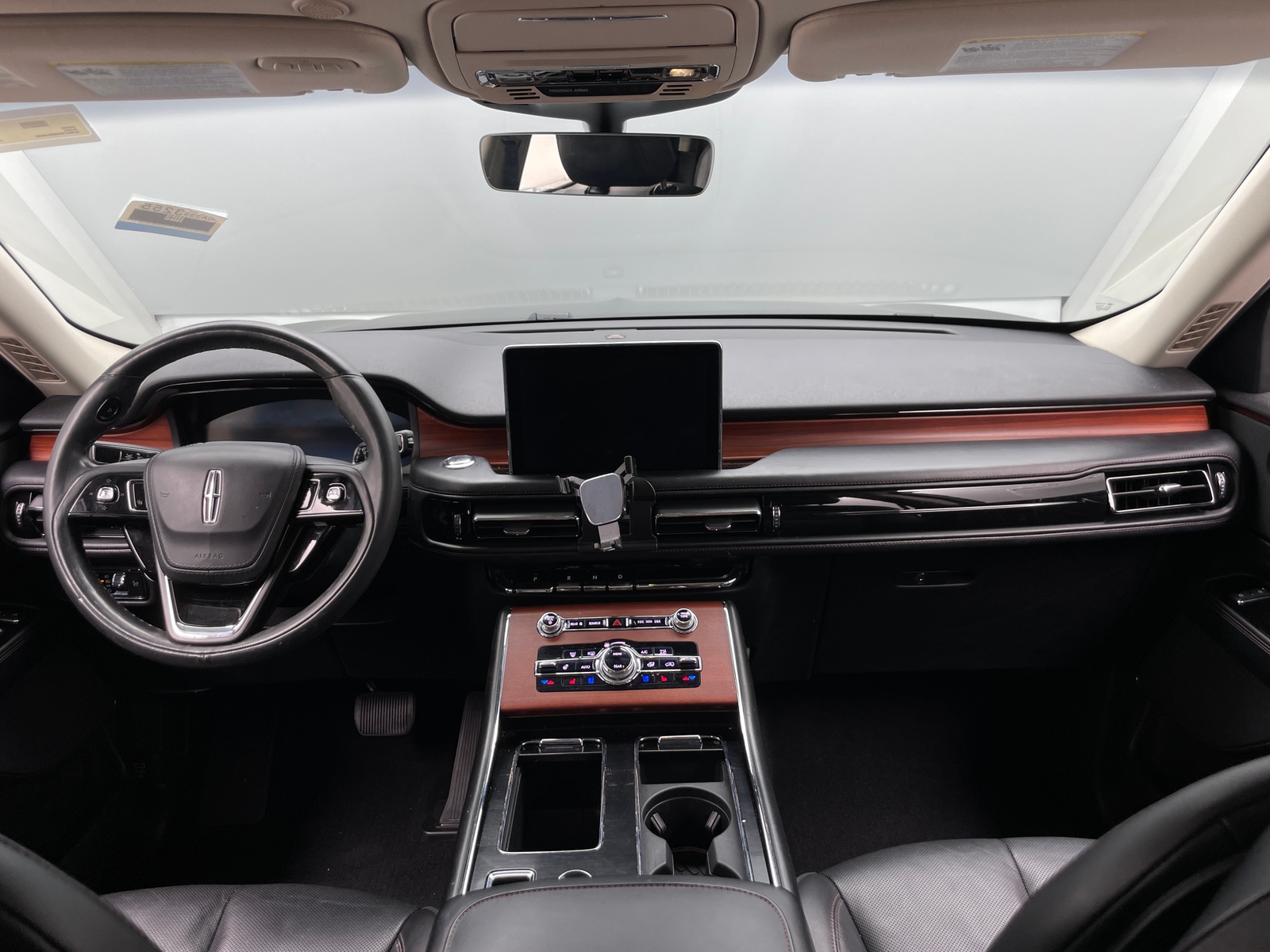 Thumbnail: 2022 Lincoln Aviator - 2