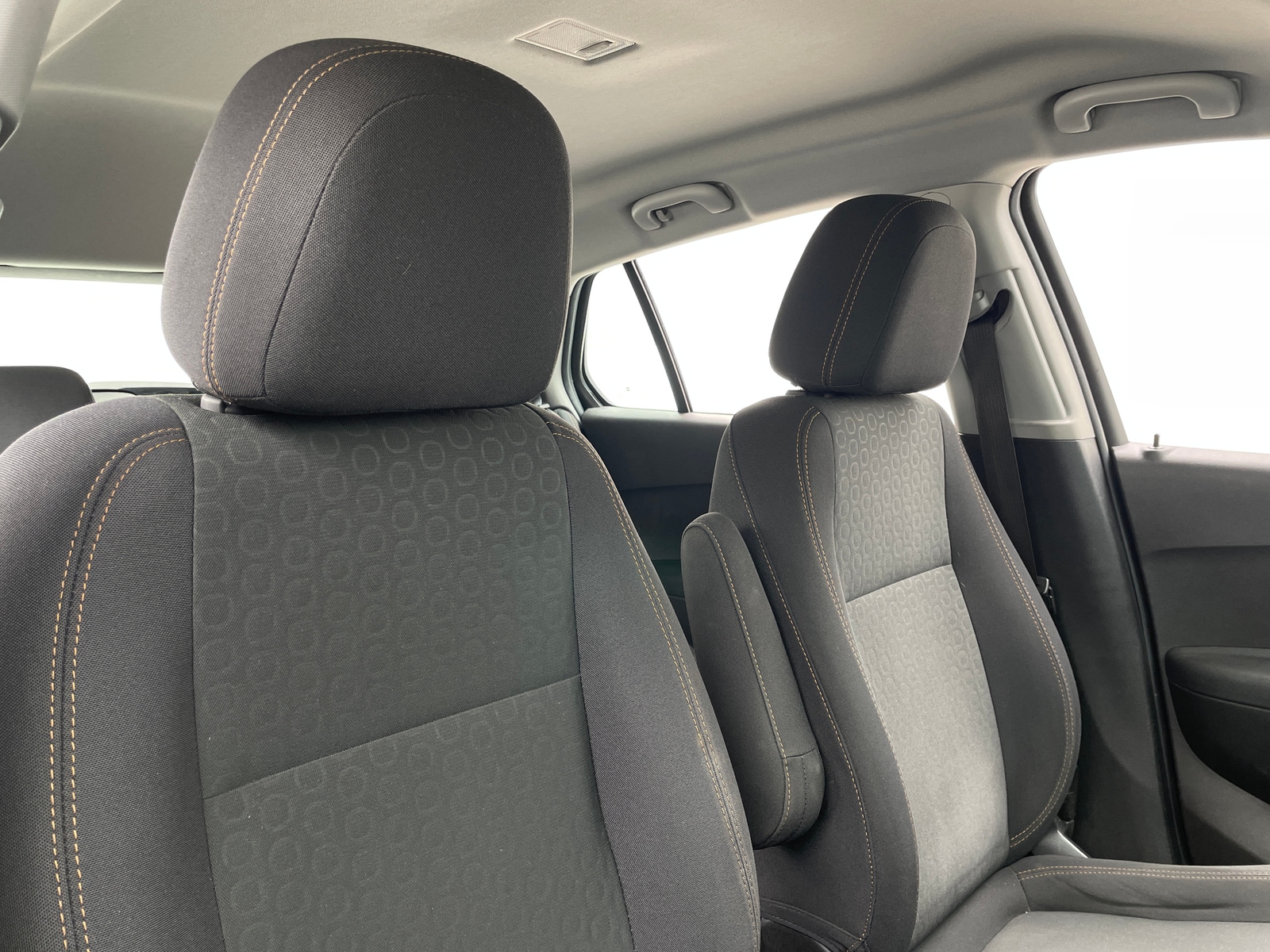 Thumbnail: 2017 Chevrolet Trax - 2