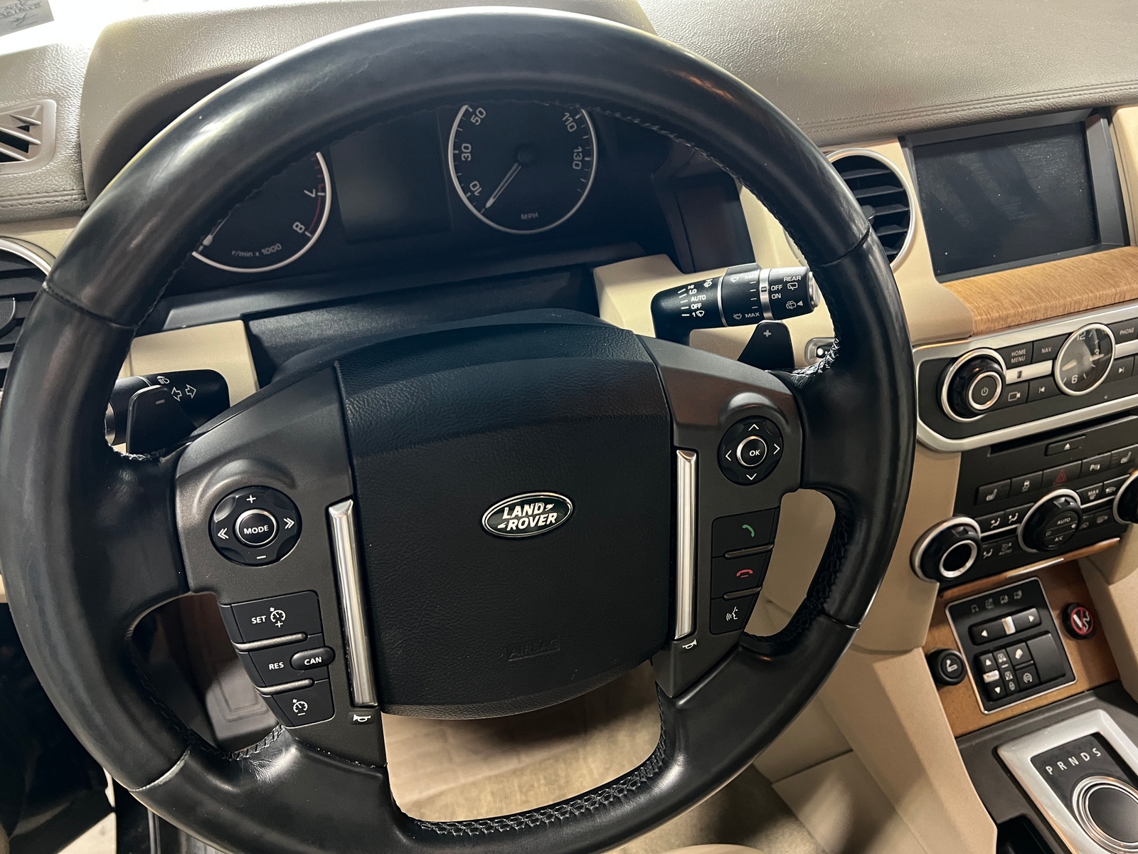 Thumbnail: 2016 Land Rover LR4 - 4