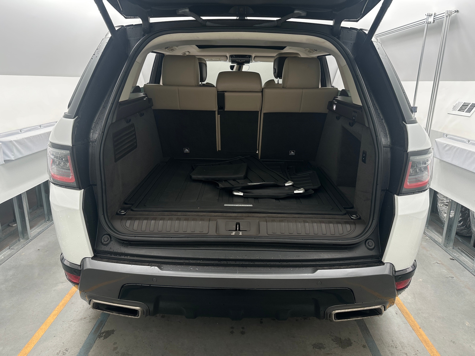 Thumbnail: 2018 Land Rover Range Rover Sport - 6
