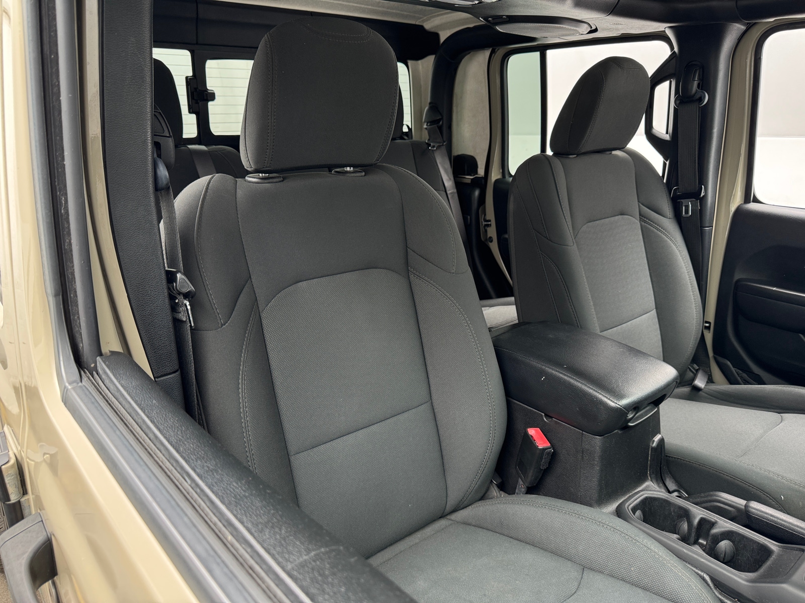 Thumbnail: 2020 Jeep Gladiator - 2