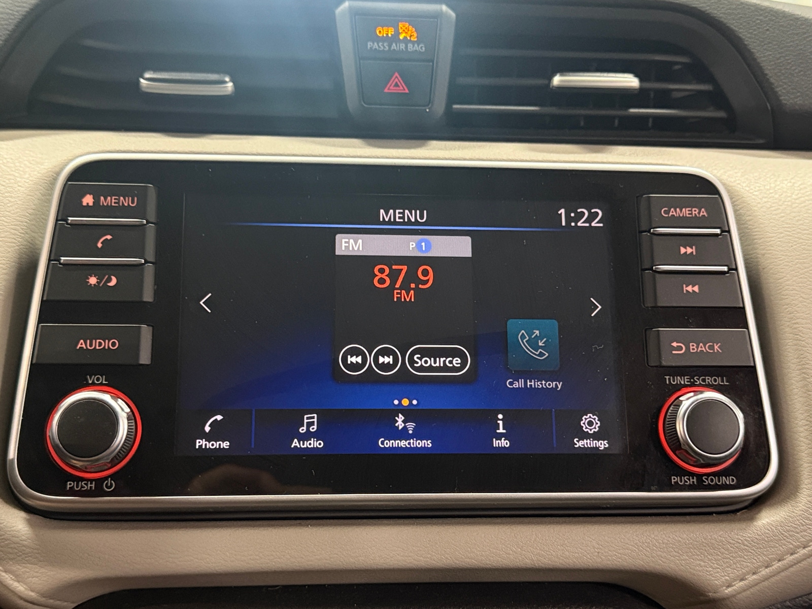 Thumbnail: 2021 Nissan Versa - 4