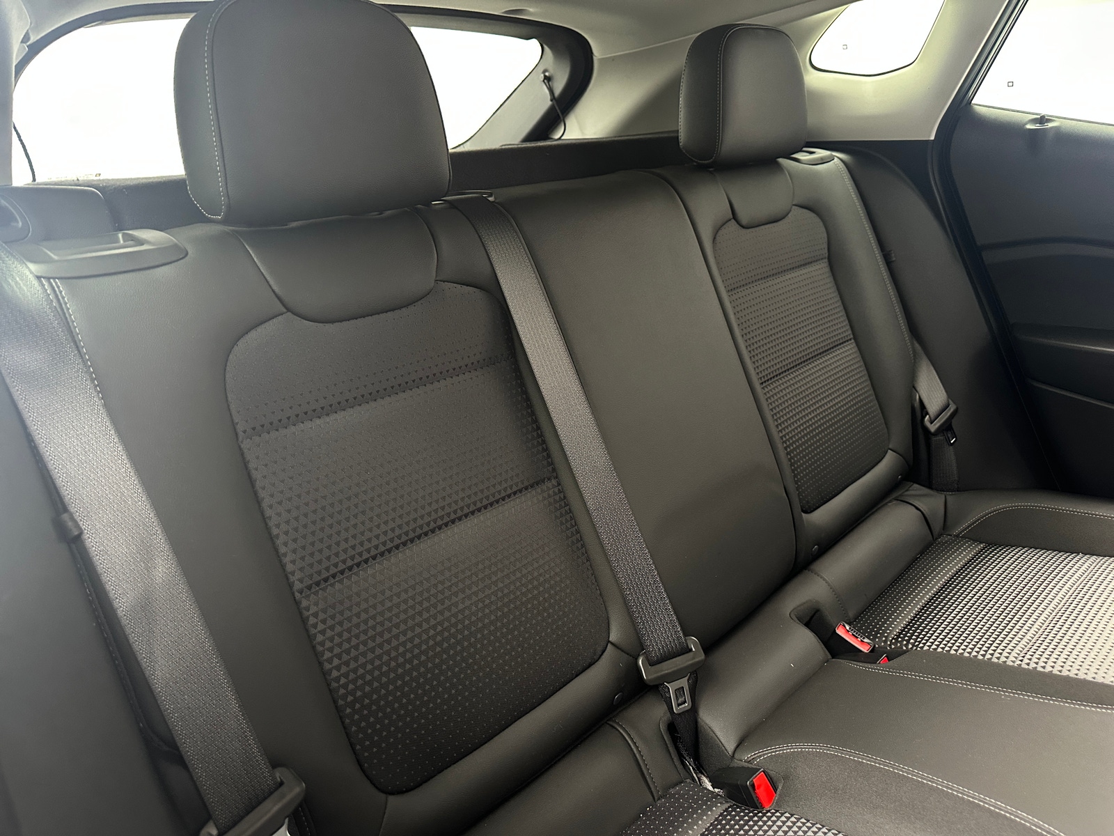 Thumbnail: 2025 Chevrolet Trax - 6