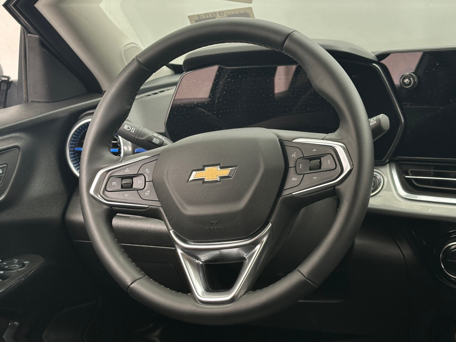 Thumbnail: 2025 Chevrolet Trax - 5