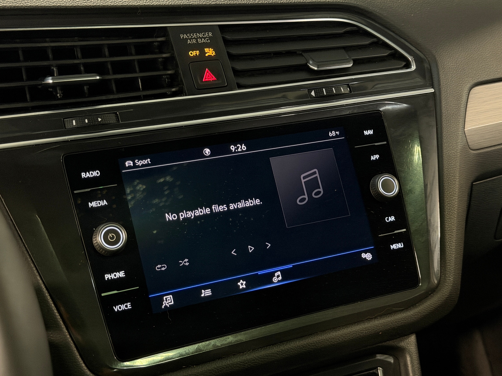 Thumbnail: 2021 Volkswagen Tiguan - 3