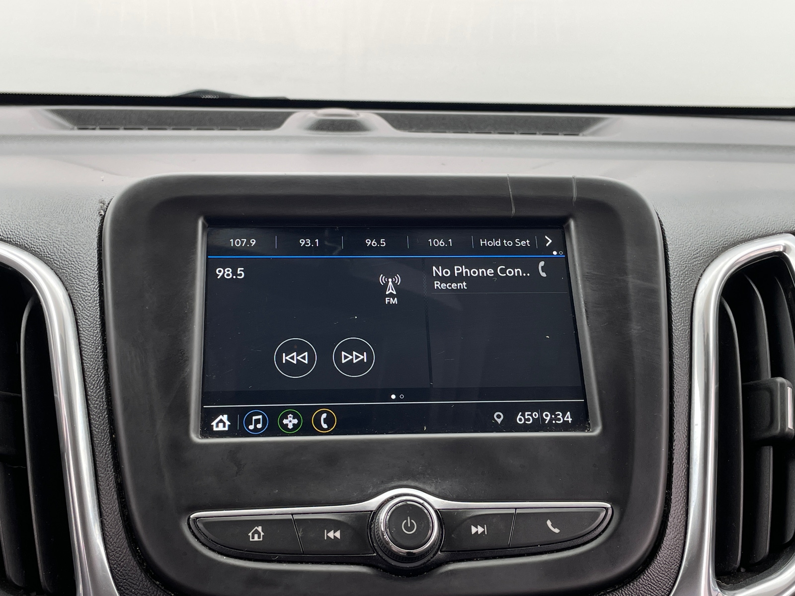 Thumbnail: 2019 Chevrolet Equinox - 4