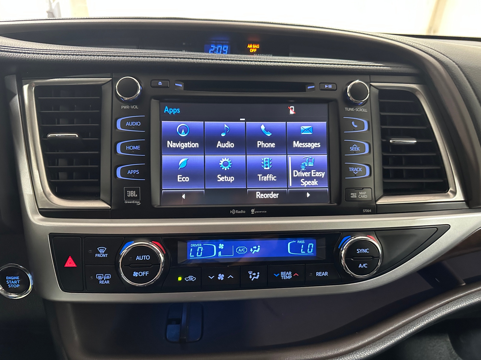 Thumbnail: 2015 Toyota Highlander - 4