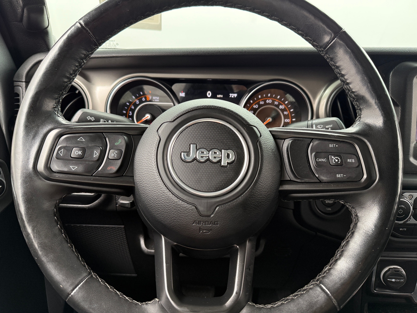 Thumbnail: 2021 Jeep Gladiator - 5