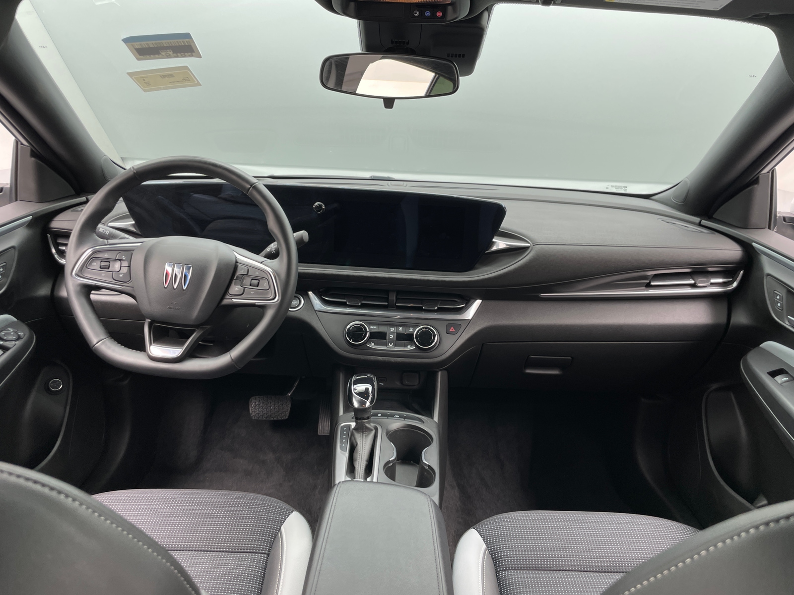 Thumbnail: 2024 Buick Envista - 3
