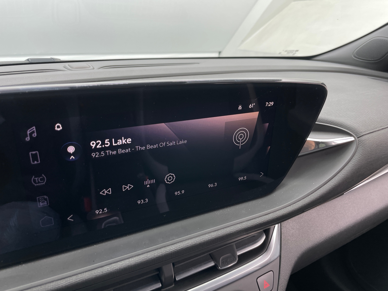 Thumbnail: 2024 Buick Envista - 4