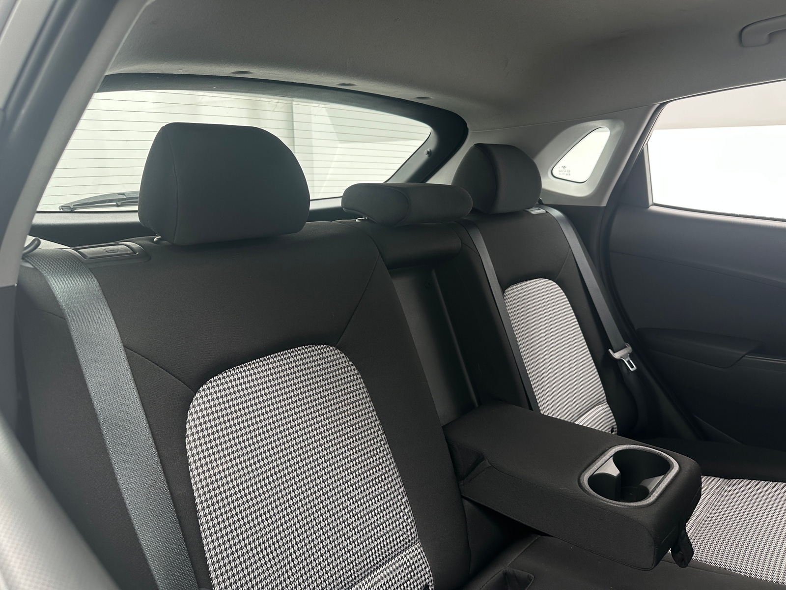 Thumbnail: 2022 Hyundai Kona - 6