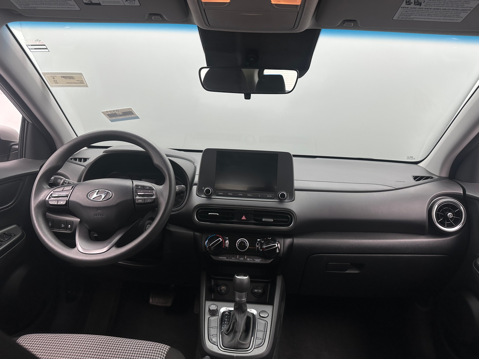 Thumbnail: 2022 Hyundai Kona - 3