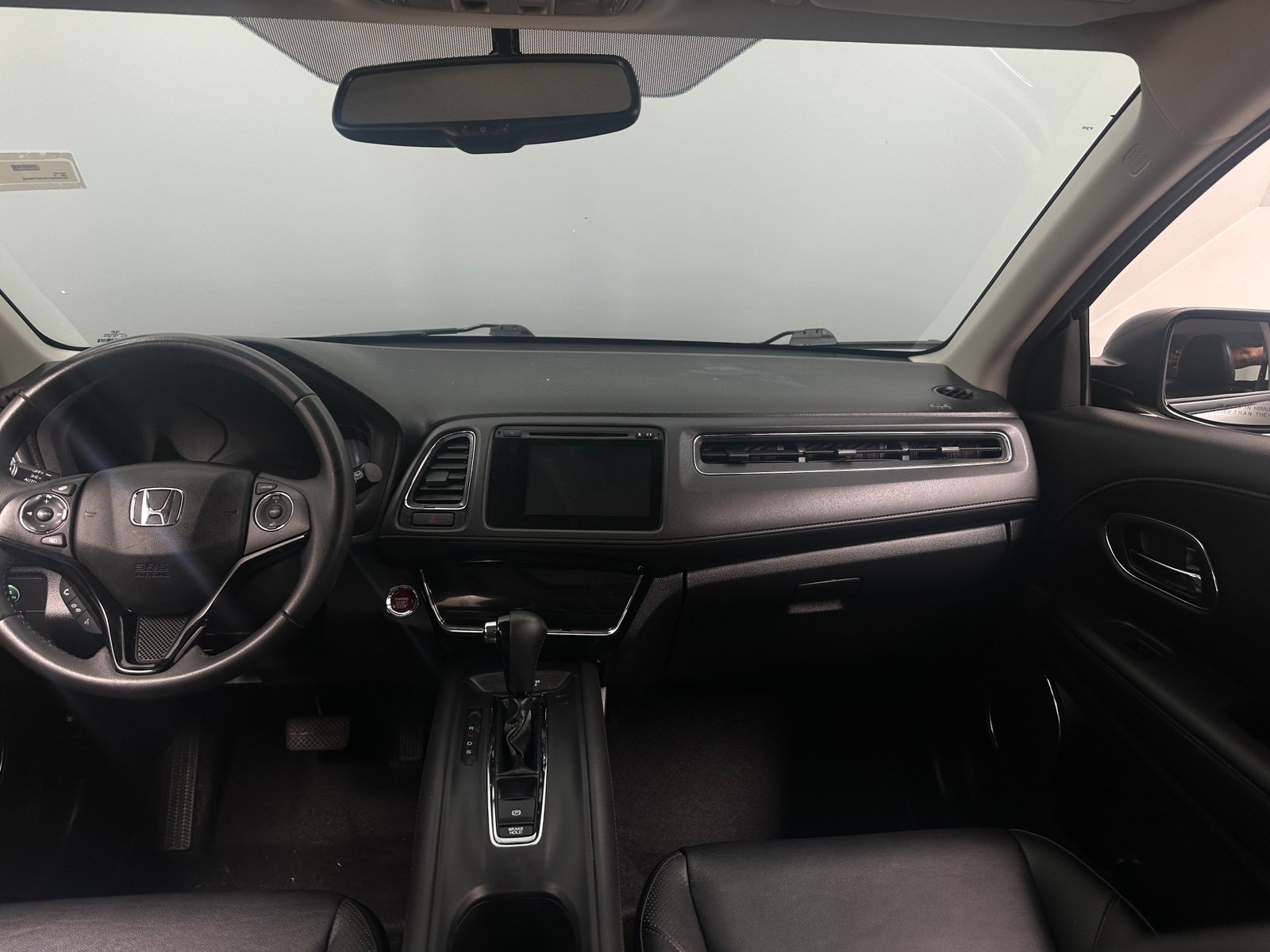 Thumbnail: 2017 Honda HR-V - 2