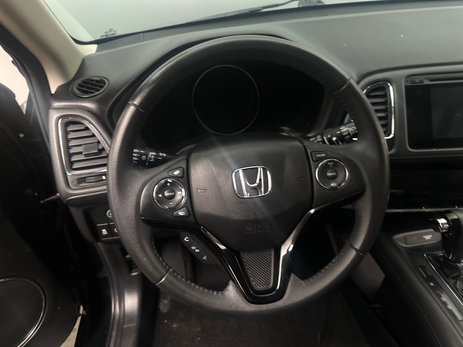 Thumbnail: 2017 Honda HR-V - 4