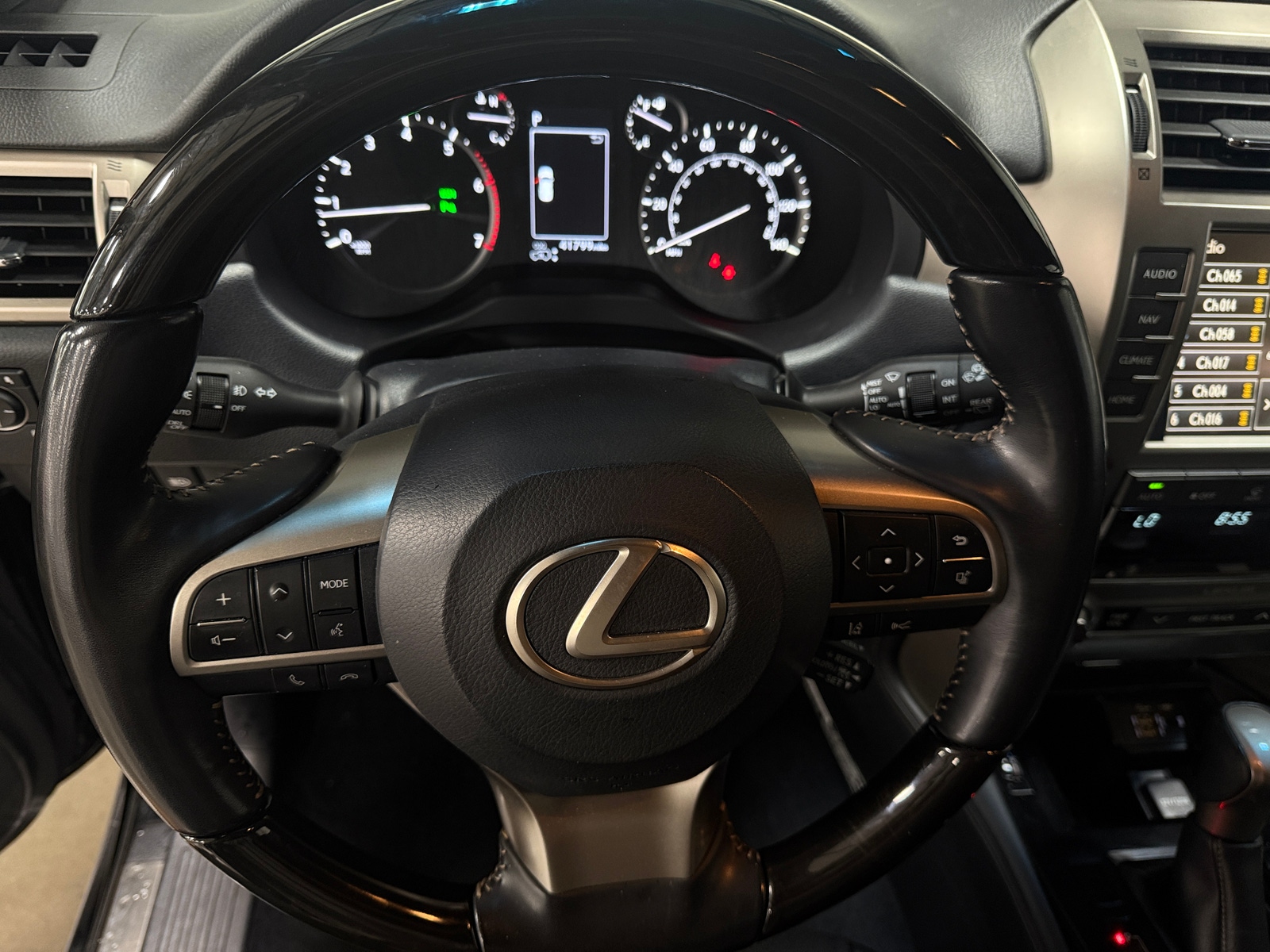 Thumbnail: 2021 Lexus GX - 4