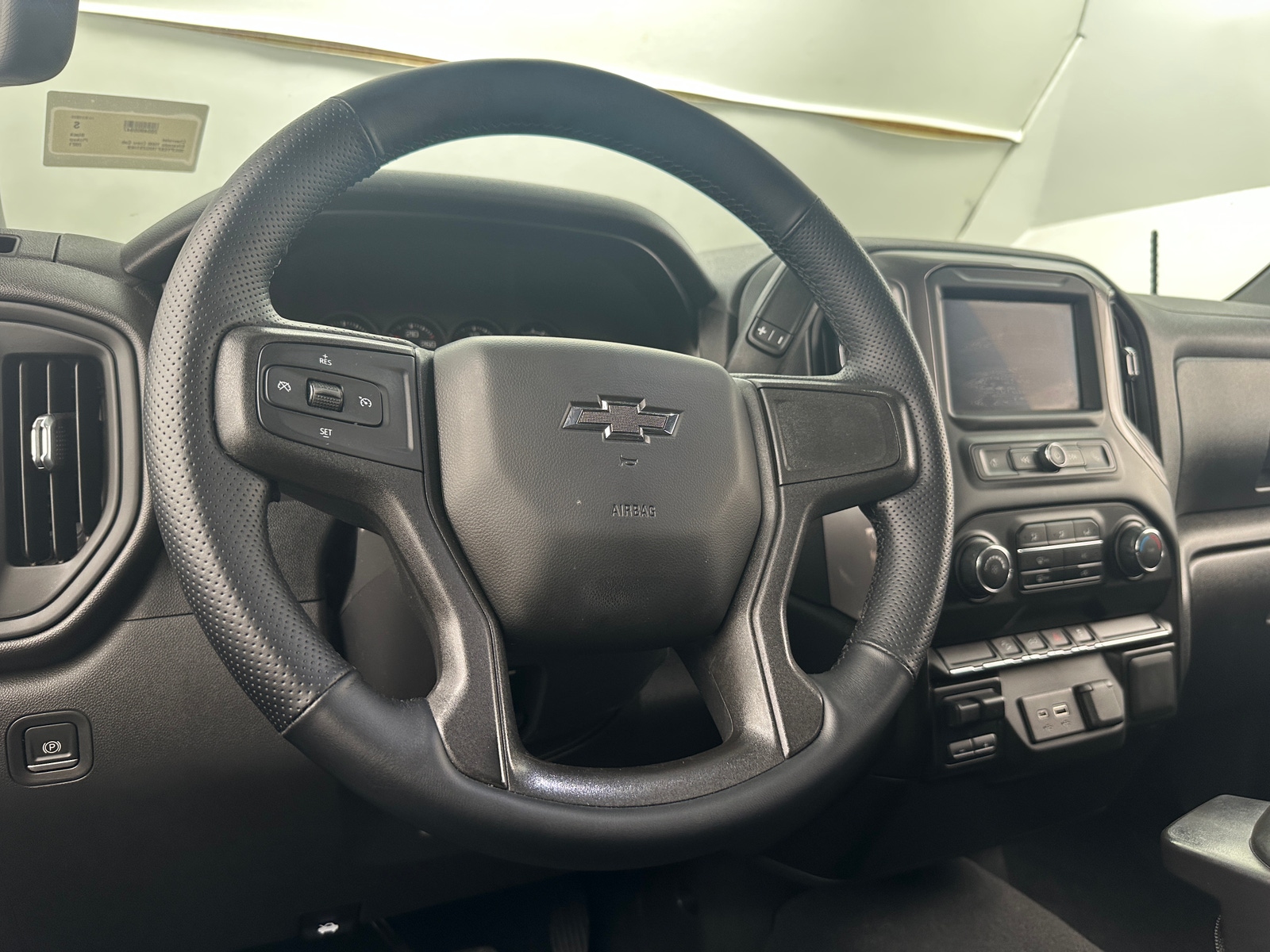 Thumbnail: 2021 Chevrolet Silverado 1500 - 5