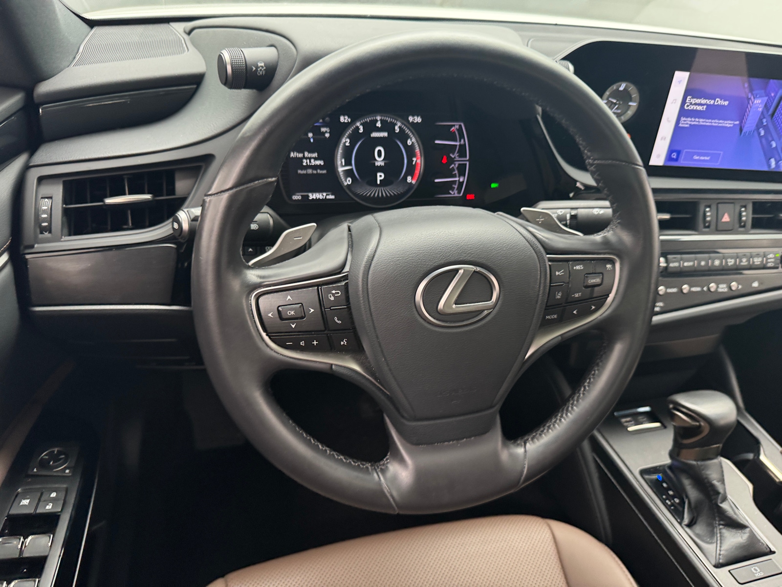 Thumbnail: 2023 Lexus ES - 4