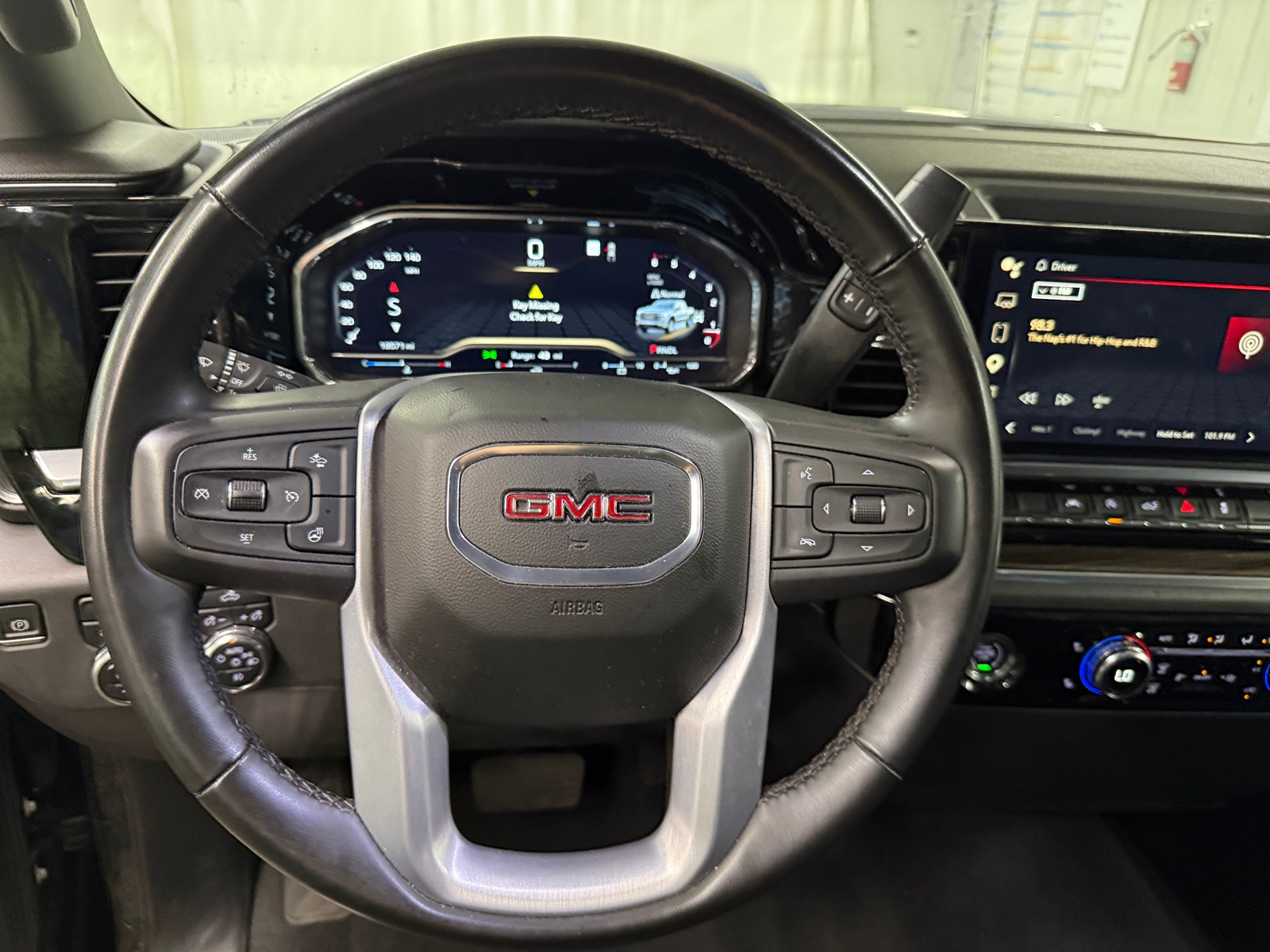 Thumbnail: 2023 GMC Sierra 1500 - 5