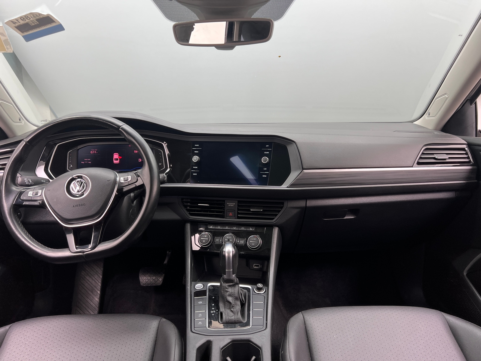 Thumbnail: 2019 Volkswagen Jetta - 2