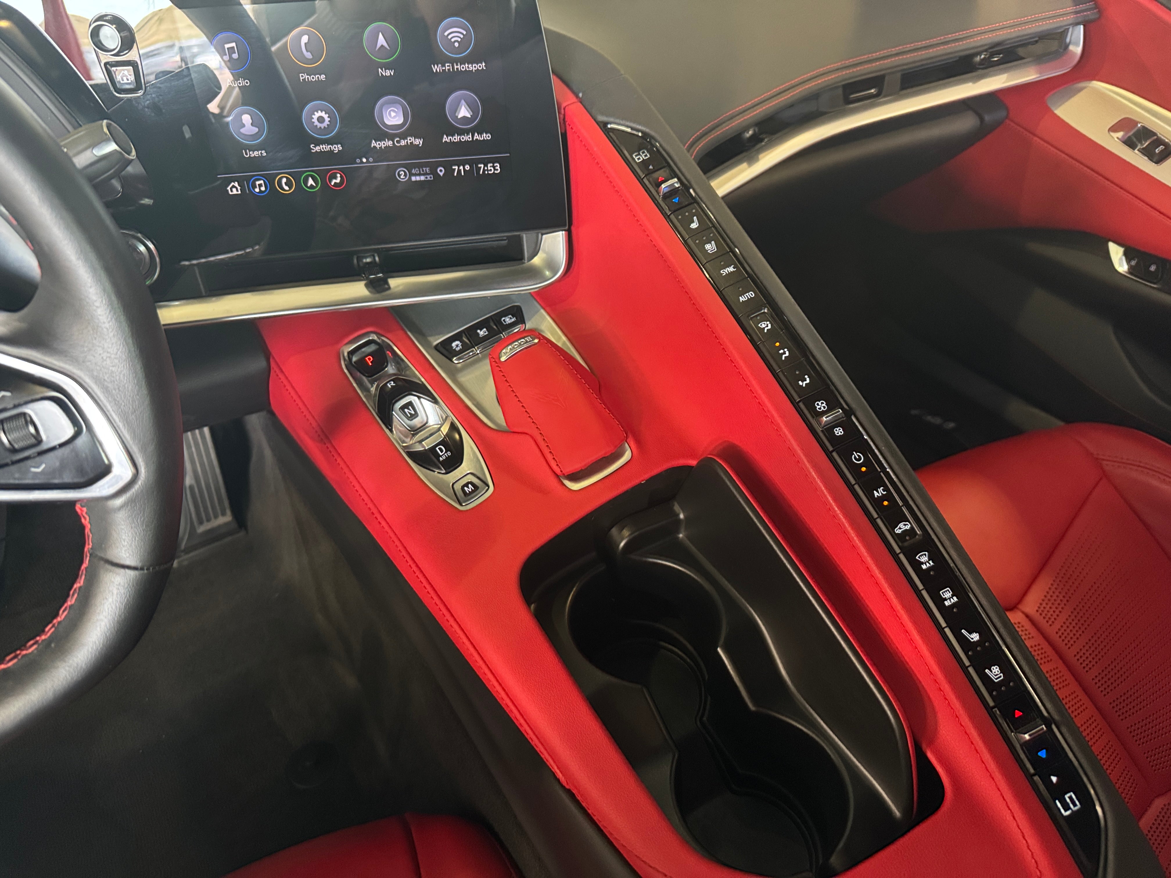 2023 Chevrolet Corvette 2LT - Photo 9