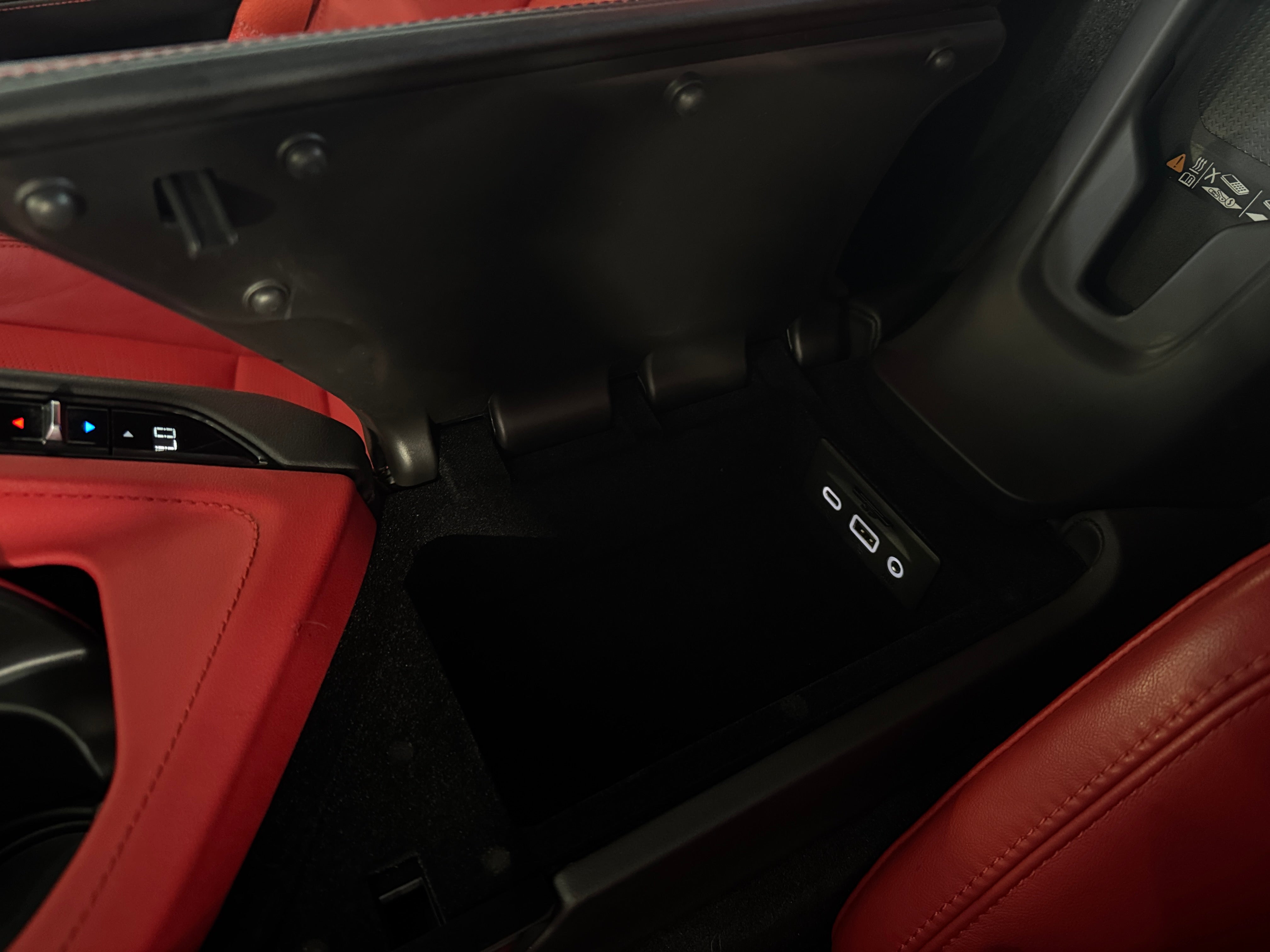 2023 Chevrolet Corvette 2LT - Photo 15